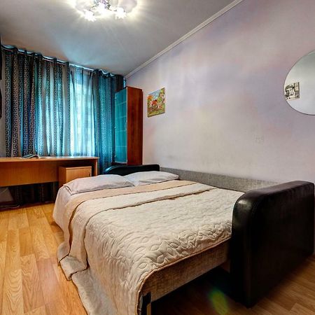 Apartments Near The Nsc Olympic キエフ エクステリア 写真